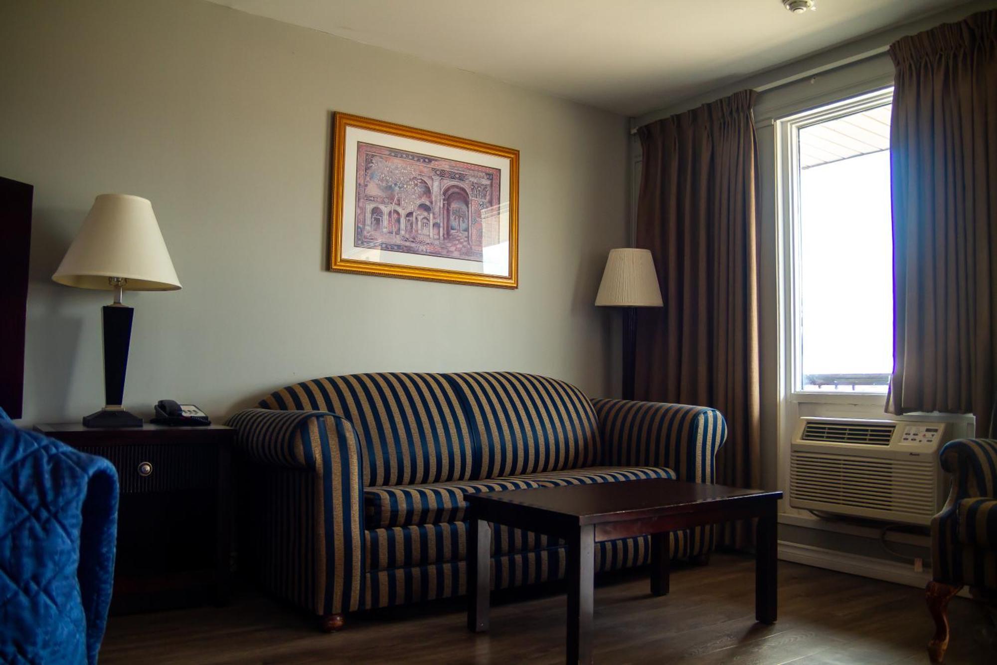 Saxony Motel Chatham-Kent Εξωτερικό φωτογραφία